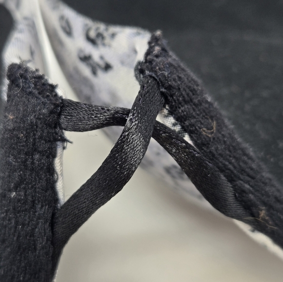 VICTORIA'S SECRET BOMBSHELL PLUNGE BRA SILVER BLACK ANIMAL PRINT WOMEN 32C SEXY - Picture 11 of 11